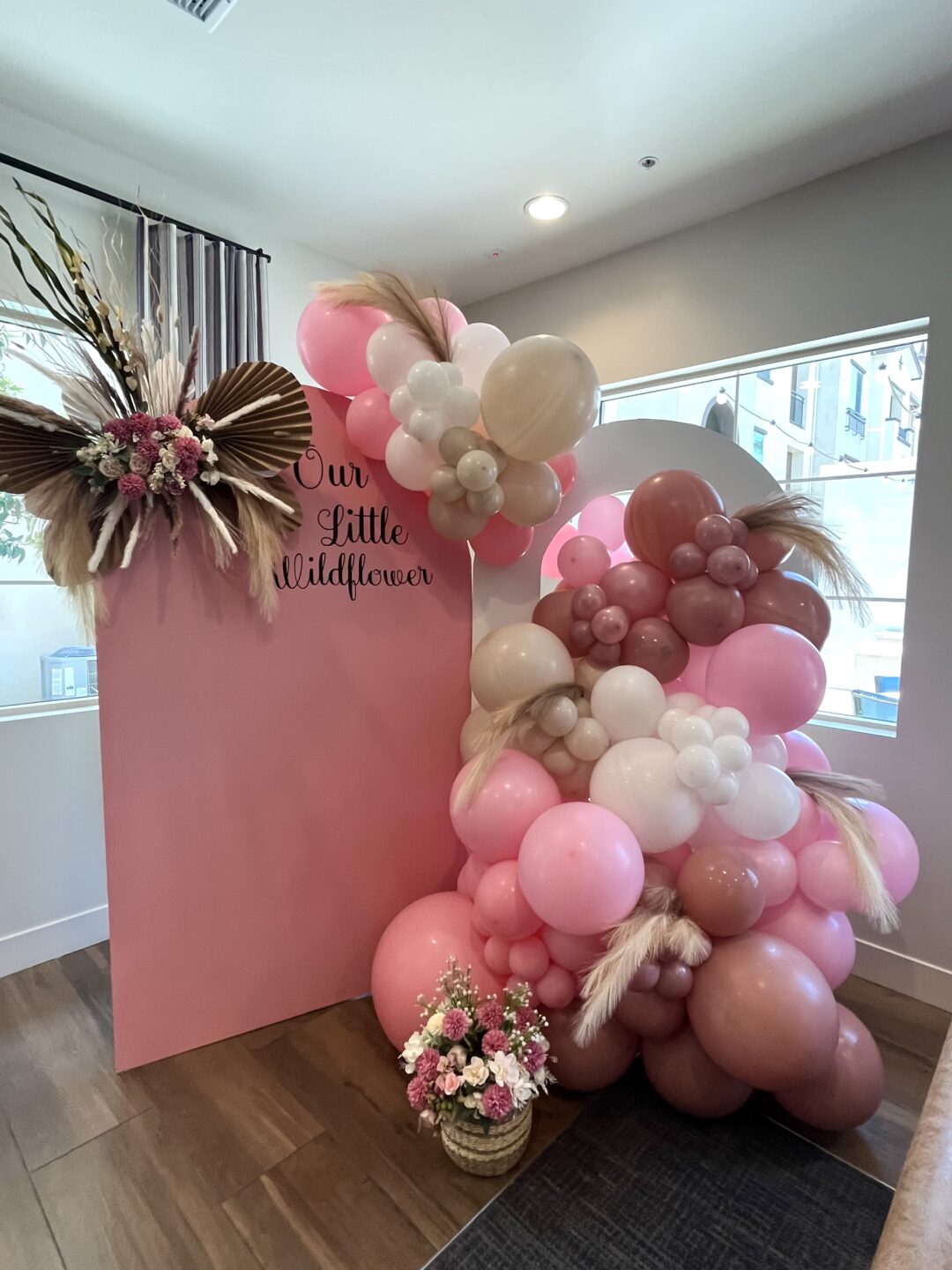 Baby shower organic Balloons decoration