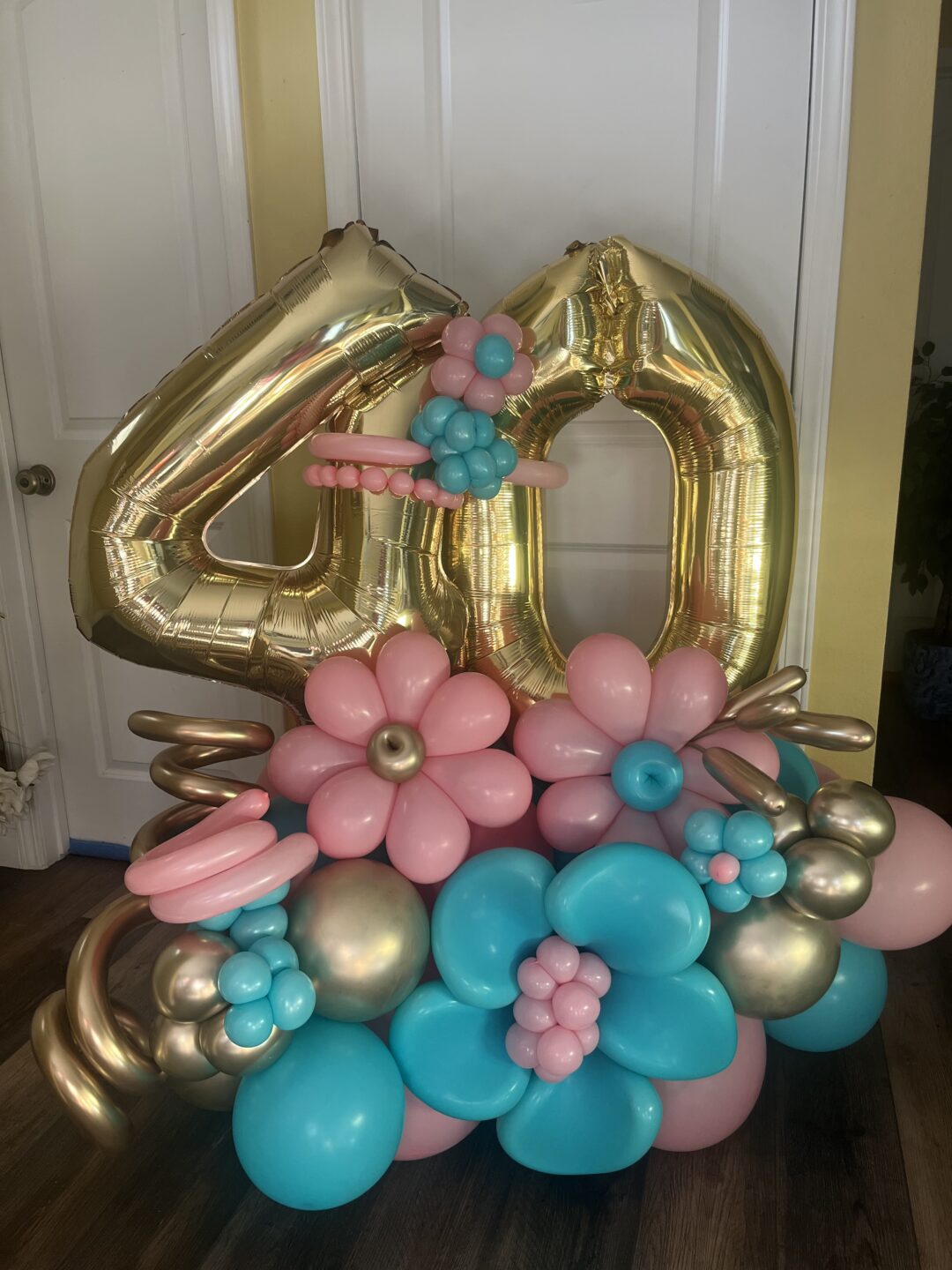 Balloons Bouquets Delivery is an additional fee