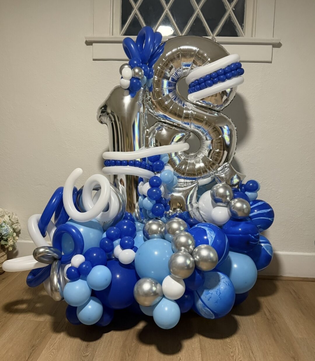 Balloons Bouquets-Delivery is an additional fee*