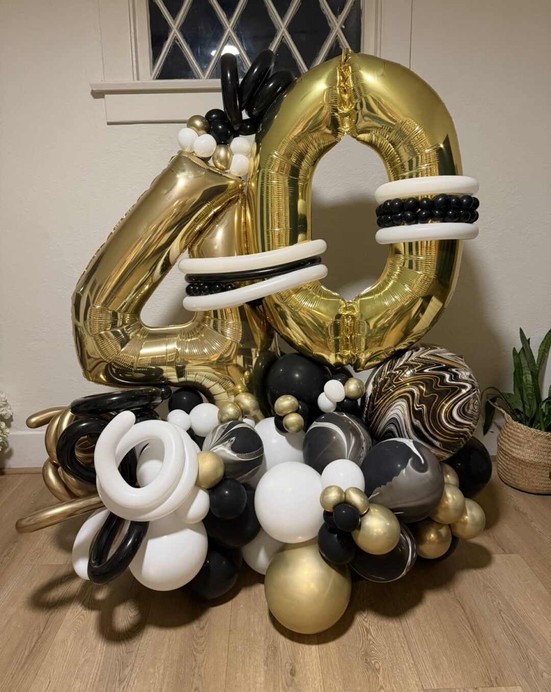 Balloons Bouquets-Delivery is an additional fee*